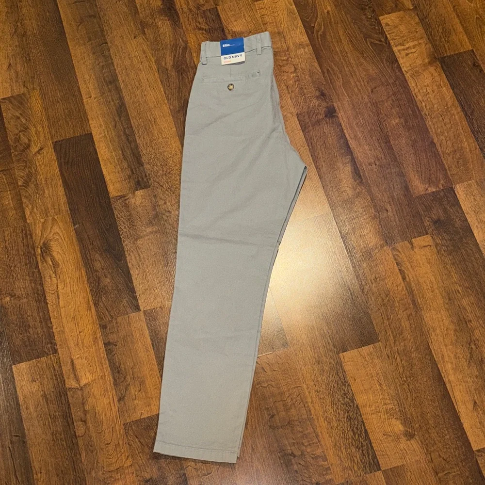 NWT Men's Old Navy Gray Chino Pants - Slim Fit (size 28x30)